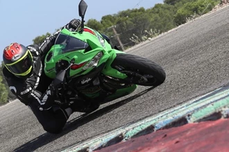 Kawasaki ZX-4RR Test 2024 Kawasaki ZX-4RR Test 2024