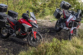 Familienduell: Ducati DesertX vs. Multistrada V4 Rally  Familienduell: Ducati DesertX vs. Multistrada V4 Rally