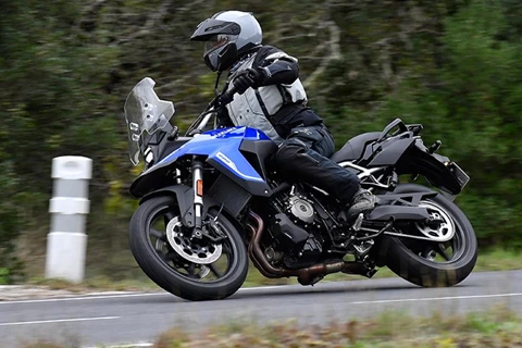 Erster Test der neuen Suzuki V-Strom 800  Erster Test der neuen Suzuki V-Strom 800