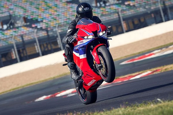 Comeback der 600er! Honda CBR600RR 2024