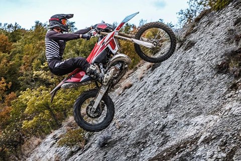 Fantic-Enduro mit Euro 5-Zweitaktmotor von Minarelli: XE 300 2T