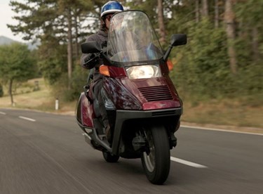 90er Jahre Kultroller im Test! Honda CN 250 Helix 1997