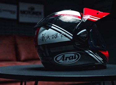 Arai Tour-X5 im Test & Einblick in die Helm Herstellung in Japan