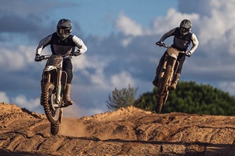 Husqvarna FC 250 & FC 450 Rockstar Edition 2024 vorgestellt Husqvarna FC 250 & FC 450 Rockstar Edition 2024 vorgestellt