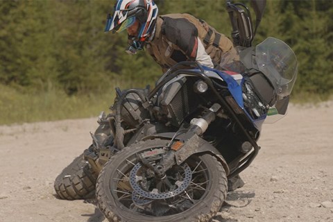 Motorrad richtig aufheben - Die richtige Technik