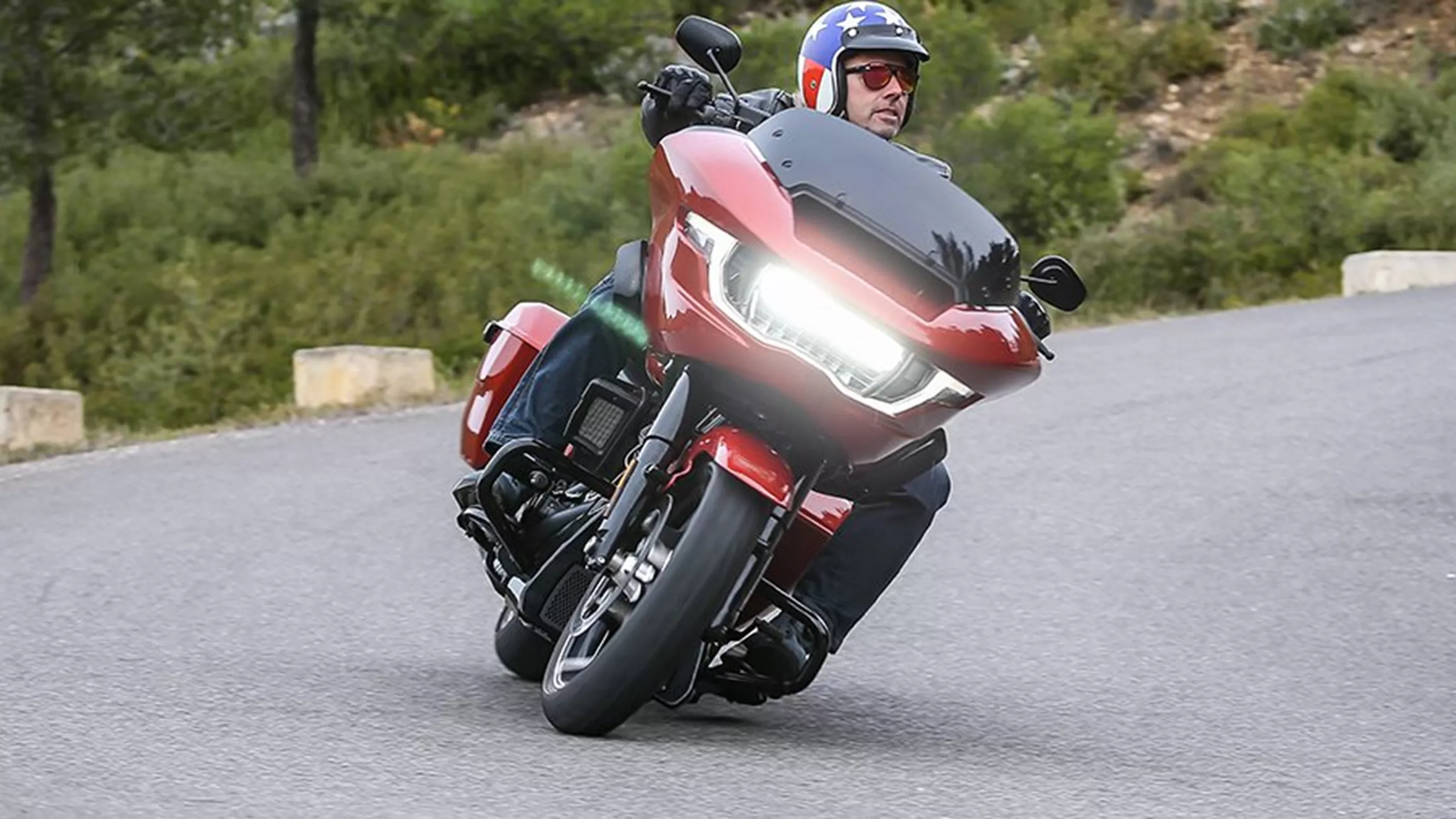 Harley-Davidson Road Glide Test - der Haifisch, der hat Zähne! Harley-Davidson Road Glide Test - der Haifisch, der hat Zähne!