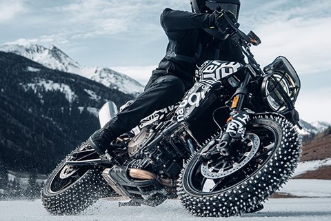 Husqvarna Svartpilen 801 2024