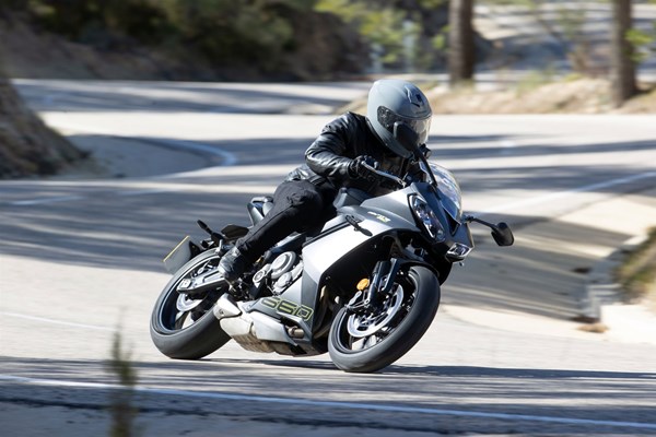 Triumph Daytona 660 Test 2024