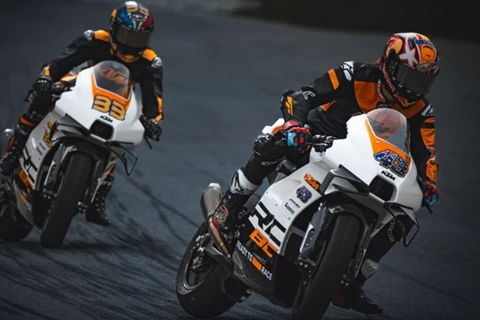 Die neue KTM RC 8C 2024 Die neue KTM RC 8C 2024