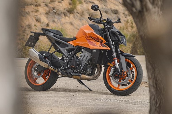 Michelin Power 6 erste Erfahrungen auf KTM 990 Duke 2024