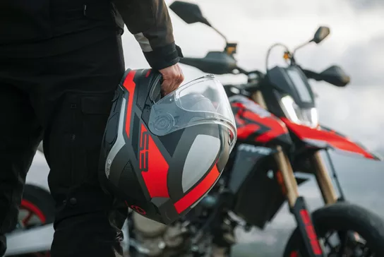 The Schuberth S3 has accompanied us through Europe and on a wide variety of motorcycles since 2023. What do we like about the sport touring helmet?