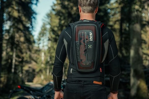 Die neue iXS Airbag-Weste IPRO 1.0