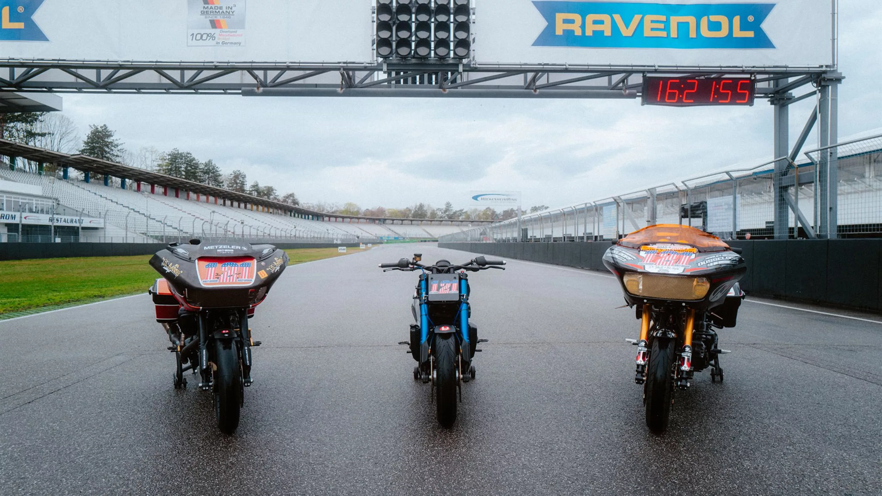Mit Harley-Davidsons zum 4h Rennen am Nürburgring Mit Harley-Davidsons zum 4h Rennen am Nürburgring