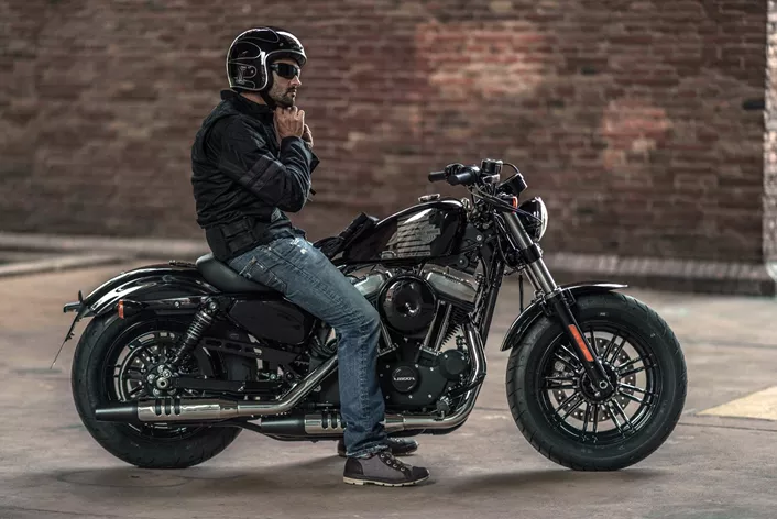 Pooblaščeni trgovci Harley-Davidson zdaj ponujajo program Harley-Davidson Certified za rabljena motorna kolesa. Vsako motorno kolo pred sprostitvijo v prodajo temeljito preverijo strokovnjaki.