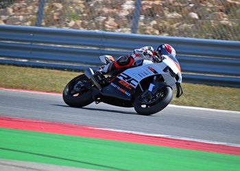 KTM RC 8C 2024 Test auf der Portimao GP-Strecke KTM RC 8C 2024 Test auf der Portimao GP-Strecke