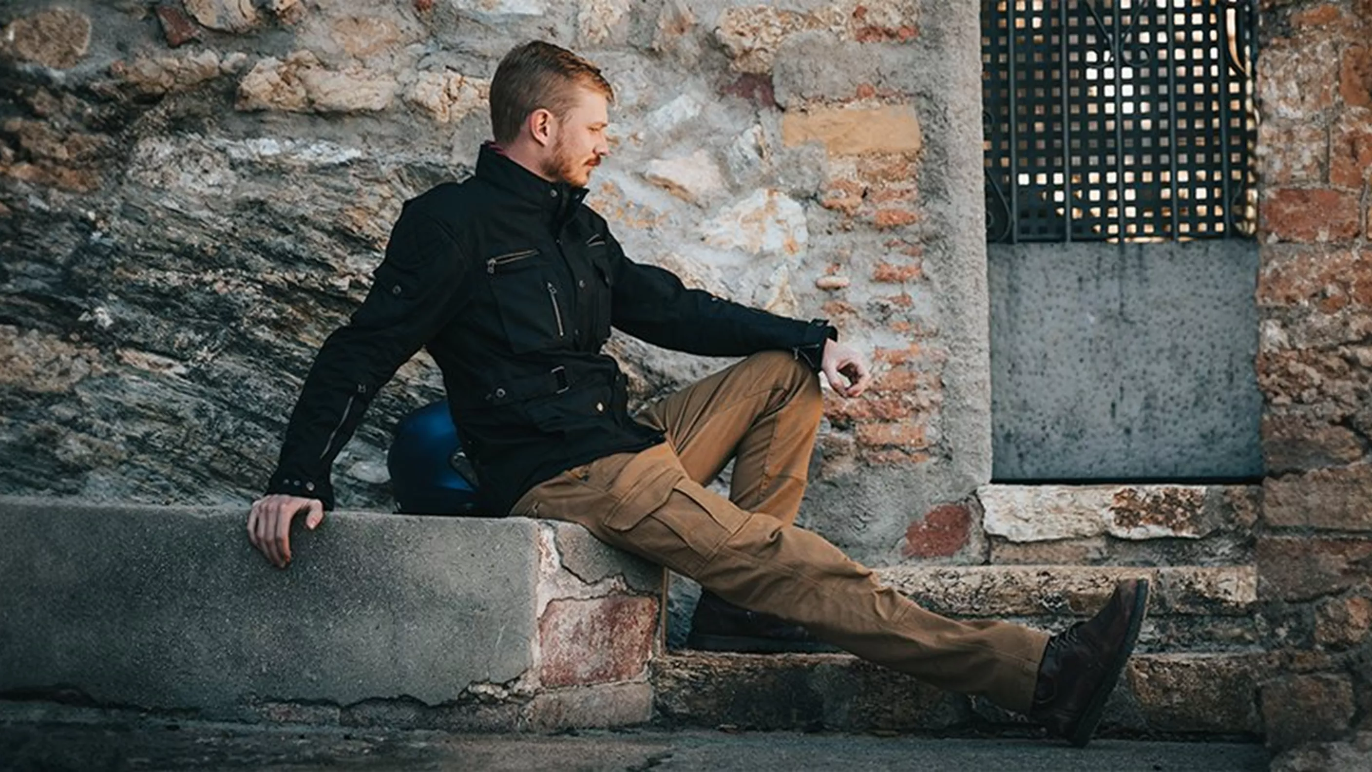 Modeka Matlock & Brandon Cargo Jeans - Urban Motorcycle Outfit Modeka Matlock & Brandon Cargo Jeans - Urban Motorcycle Outfit