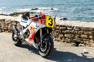 Wheels and Waves 2024 mit der neuen Yamaha XSR 900 GP Wheels and Waves 2024 mit der neuen Yamaha XSR 900 GP