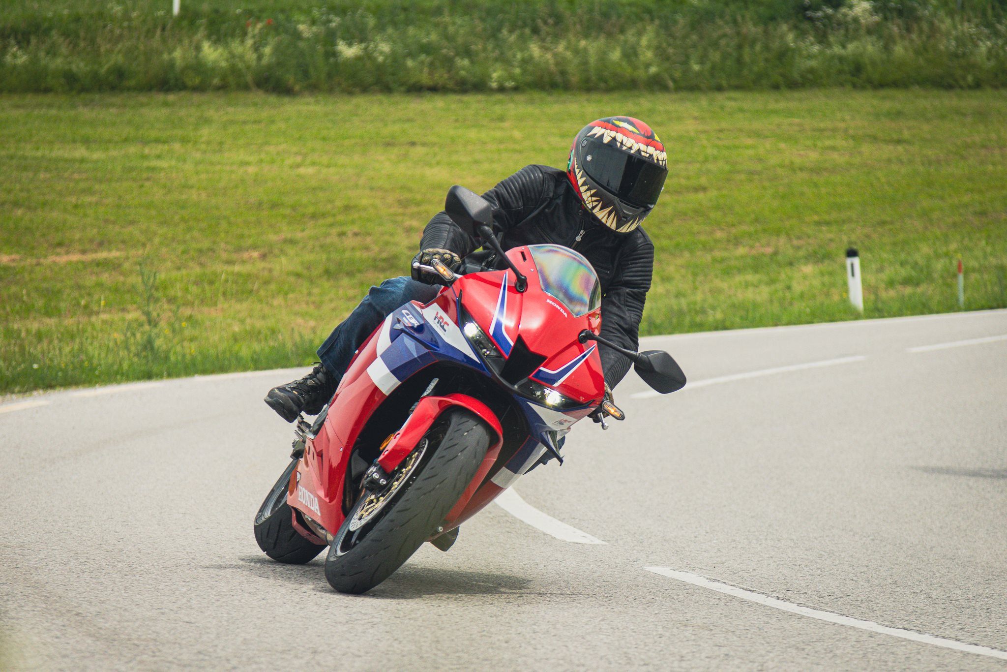 Honda CBR600RR 2024 im Test auf der Landstraße