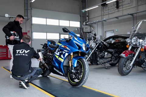 Motorrad Umbau eintragen - welche Anbauteile sind erlaubt?