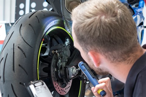 Welche Reifen darf ich auf meinem Motorrad montieren?