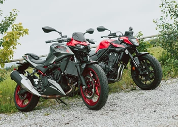 Honda CB500 Hornet vs. Kawasaki Z500 Honda CB500 Hornet vs. Kawasaki Z500