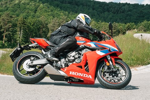 Bedeutung von Gasannahme, Leistungsentfaltung und Drehmoment