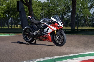 Ducati Panigale V2 Superquadro Final Edition 2024 Ducati Panigale V2 Superquadro Final Edition 2024