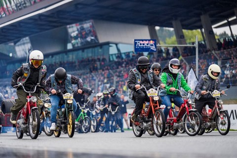Premiere des "MopedGP von Österreich" am Red Bull Ring