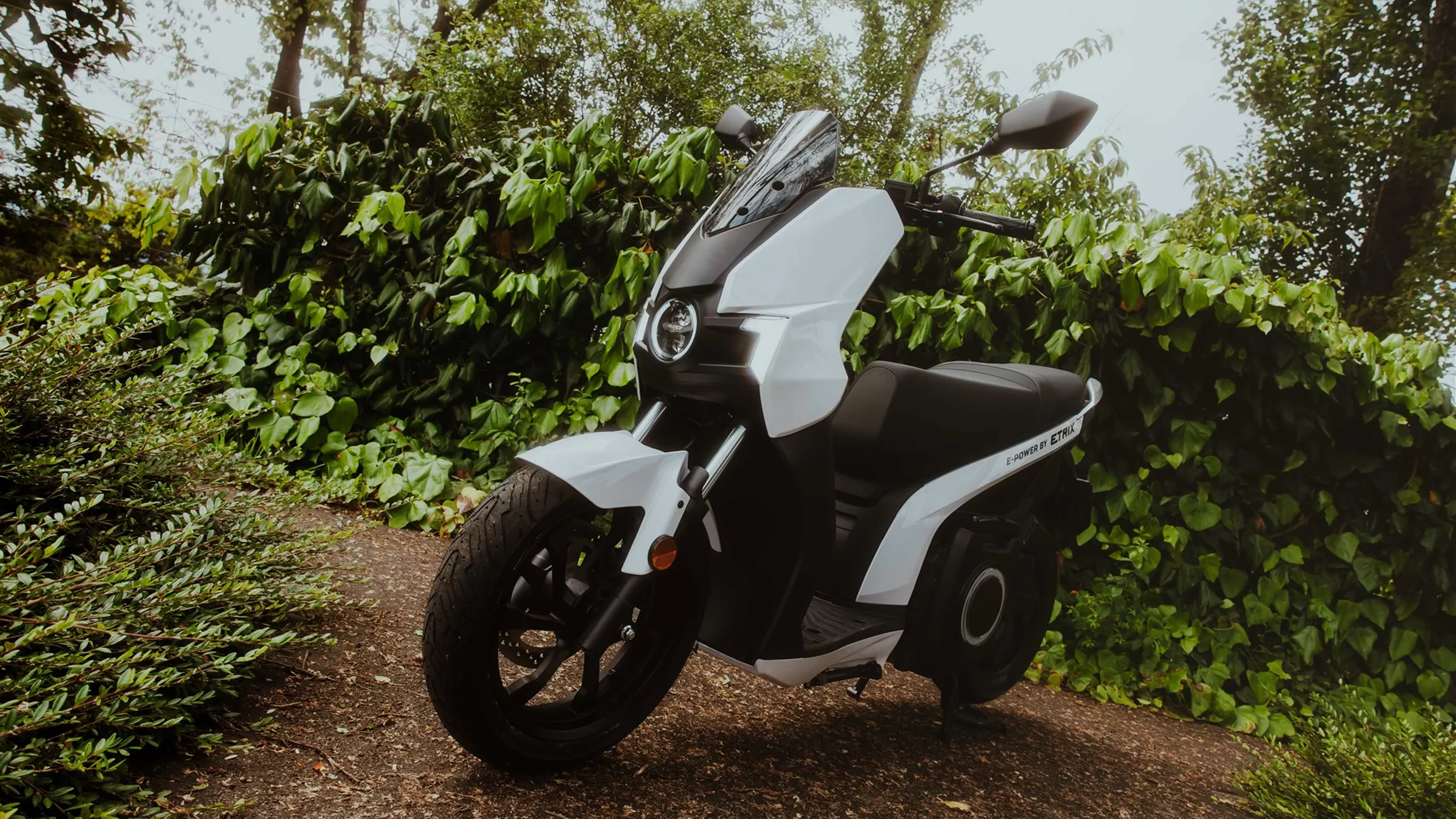 Silence S01 - Spanish Electric Scooter Tested in Urban Zurich Silence S01 - Spanish Electric Scooter Tested in Urban Zurich