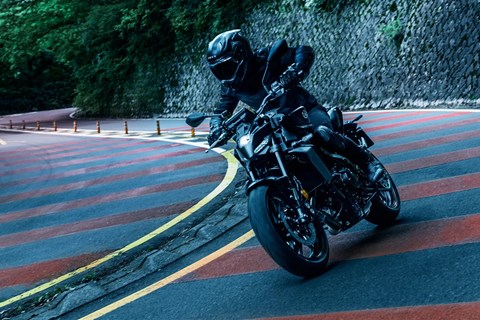 Yamaha MT-09 Y-AMT 2024 mit Automatik-Getriebe!