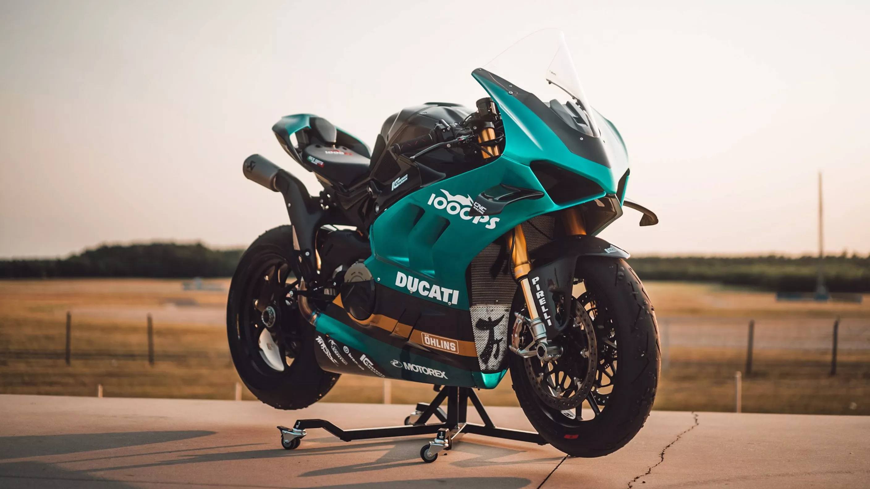 WM-Fahrwerk Plug & Play für jedermann! Die neue Öhlins FGR 254 WM-Fahrwerk Plug & Play für jedermann! Die neue Öhlins FGR 254