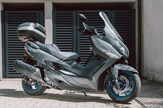Suzuki Burgman 400 - der Maxi-Scooter im Dauertest 2024 Suzuki Burgman 400 - der Maxi-Scooter im Dauertest 2024