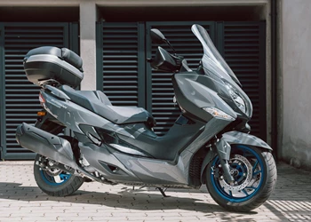 Suzuki Burgman 400 - der Maxi-Scooter im Dauertest 2024 Suzuki Burgman 400 - der Maxi-Scooter im Dauertest 2024