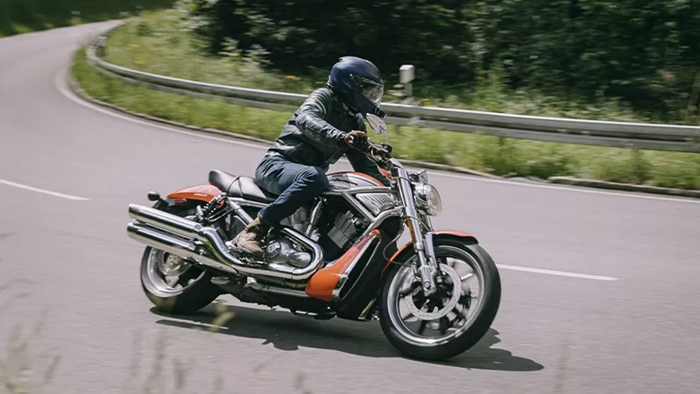 Vrscr Harley-Davidson V-Rod Street Rod Used Bike Review & Test