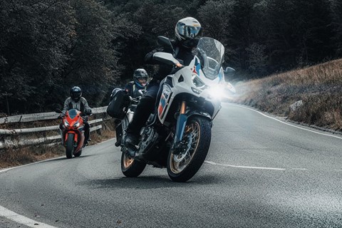 Motorradfahren lernen - Fahren in der Nacht