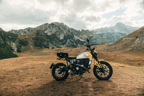 Ducati Scrambler 800 ICON: Test bei der Balkan Rallye 2024