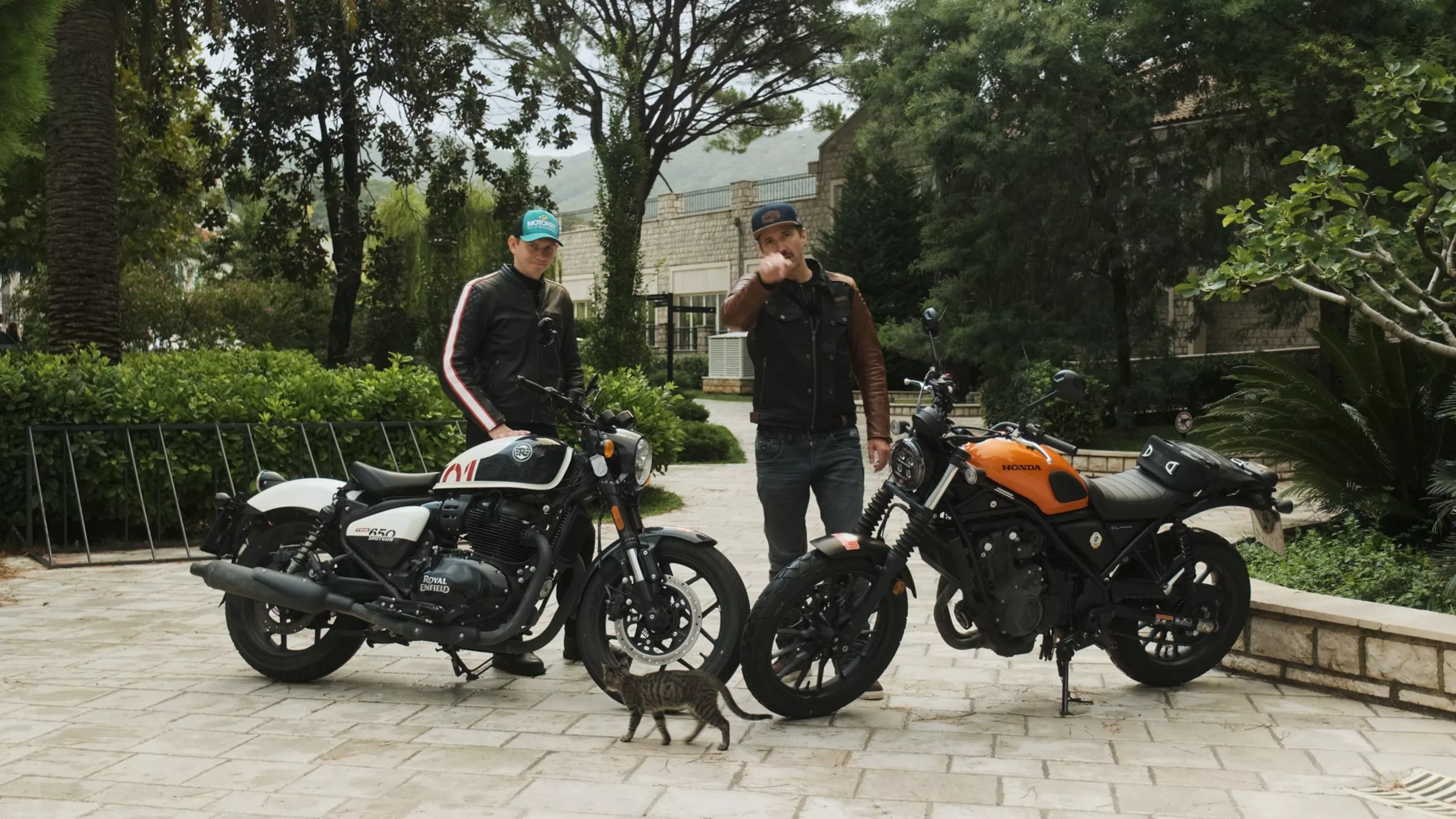 Honda CL500 vs. Royal Enfield Shotgun 650 Honda CL500 vs. Royal Enfield Shotgun 650