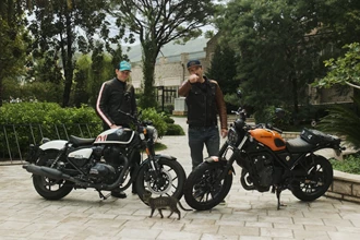 Honda CL500 vs. Royal Enfield Shotgun 650 Honda CL500 vs. Royal Enfield Shotgun 650