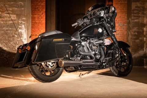 Zard Auspuffanlagen für Harley-Davidson Softail und Touring Bikes