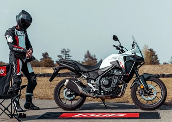 Honda NX500 im Rundenzeit-Test: Der heimliche Alleskönner? Honda NX500 im Rundenzeit-Test: Der heimliche Alleskönner?