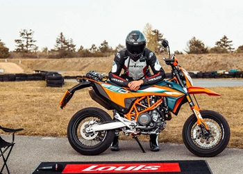 KTM 690 SMC R im Rundenzeit-Test KTM 690 SMC R im Rundenzeit-Test