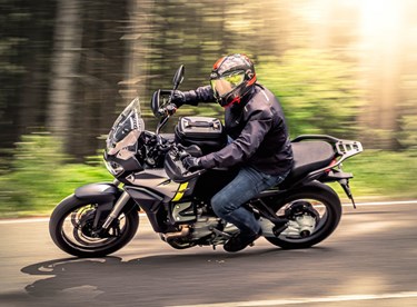 Moto Guzzi Stelvio im Test: Performance und Charakter