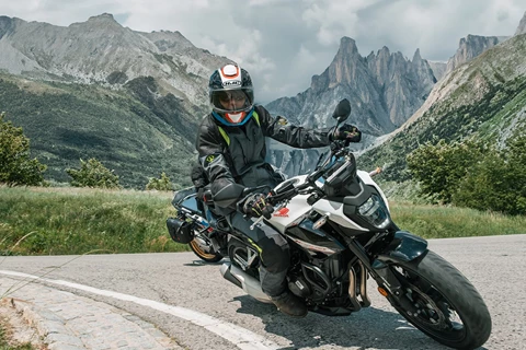 Motorradfahren lernen - Fahren in den Bergen Motorradfahren lernen - Fahren in den Bergen