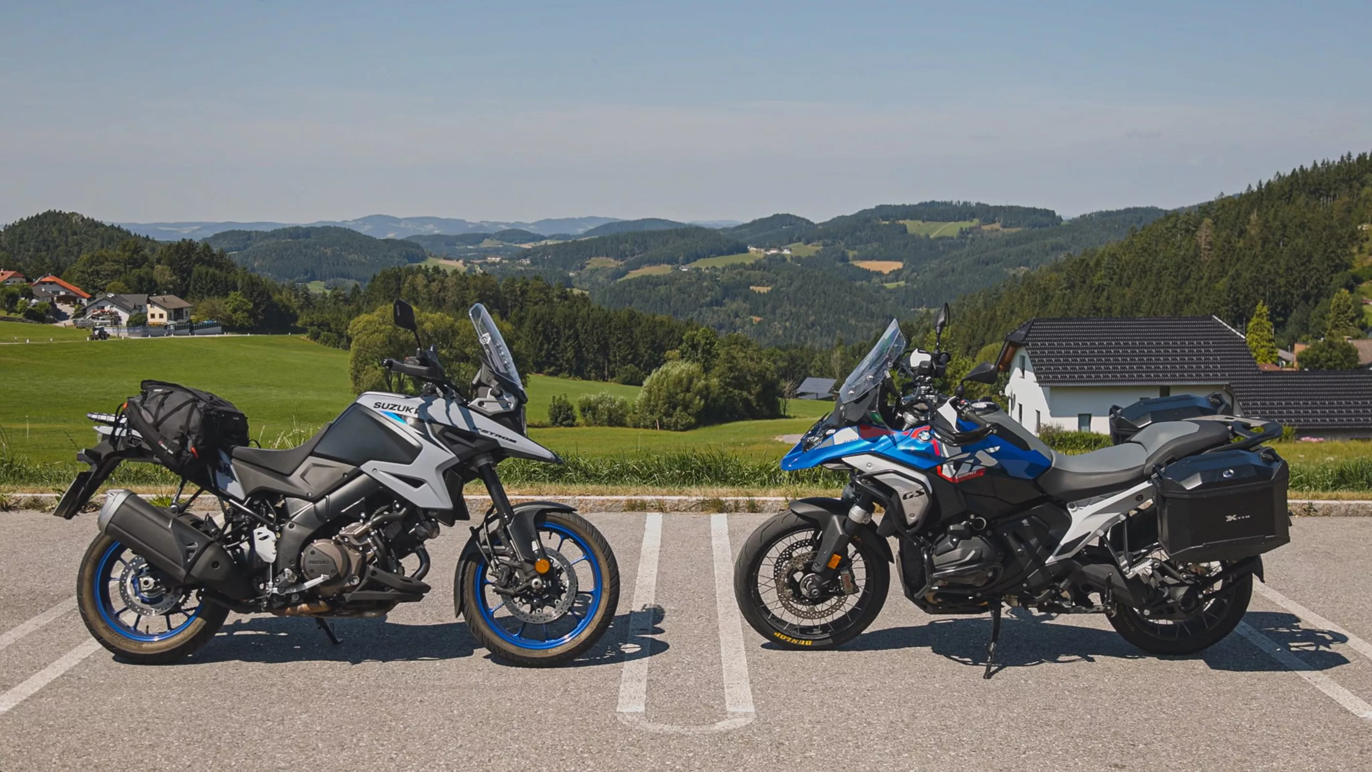 BMW R 1300 GS vs Suzuki V-Strom 1050 - Kim kazanır? BMW R 1300 GS vs Suzuki V-Strom 1050 - Kim kazanır?