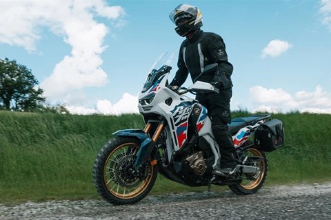 Motorradfahren lernen - Grundlagen des Offroad-Fahrens Motorradfahren lernen - Grundlagen des Offroad-Fahrens