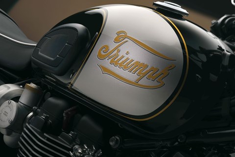 Mit Triumph Logo aus 1907: Modern Classic Icon Editions 2025