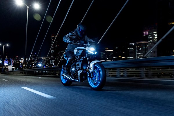 NEUE Yamaha MT-07 2025 - auch mit Y-AMT!