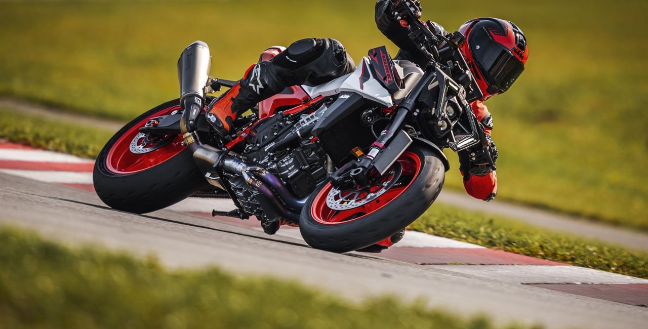 KTM 990 Duke R 2025 - Vorstellung und Prototypen-Test