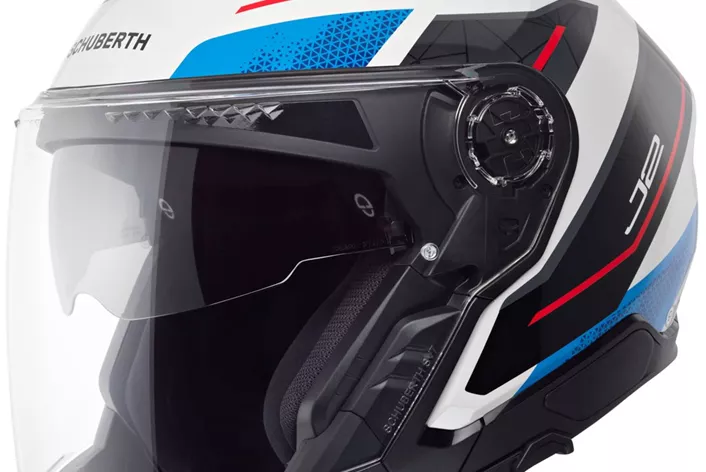 Schuberth je proširio svoju ponudu u segmentu premium jet kaciga dodavanjem modela J2. Kaciga ispunjava ECE 22.06 standard i treba da ponudi kombinaciju sigurnosnih karakteristika, udobnosti i optimizovane aerodinamike.