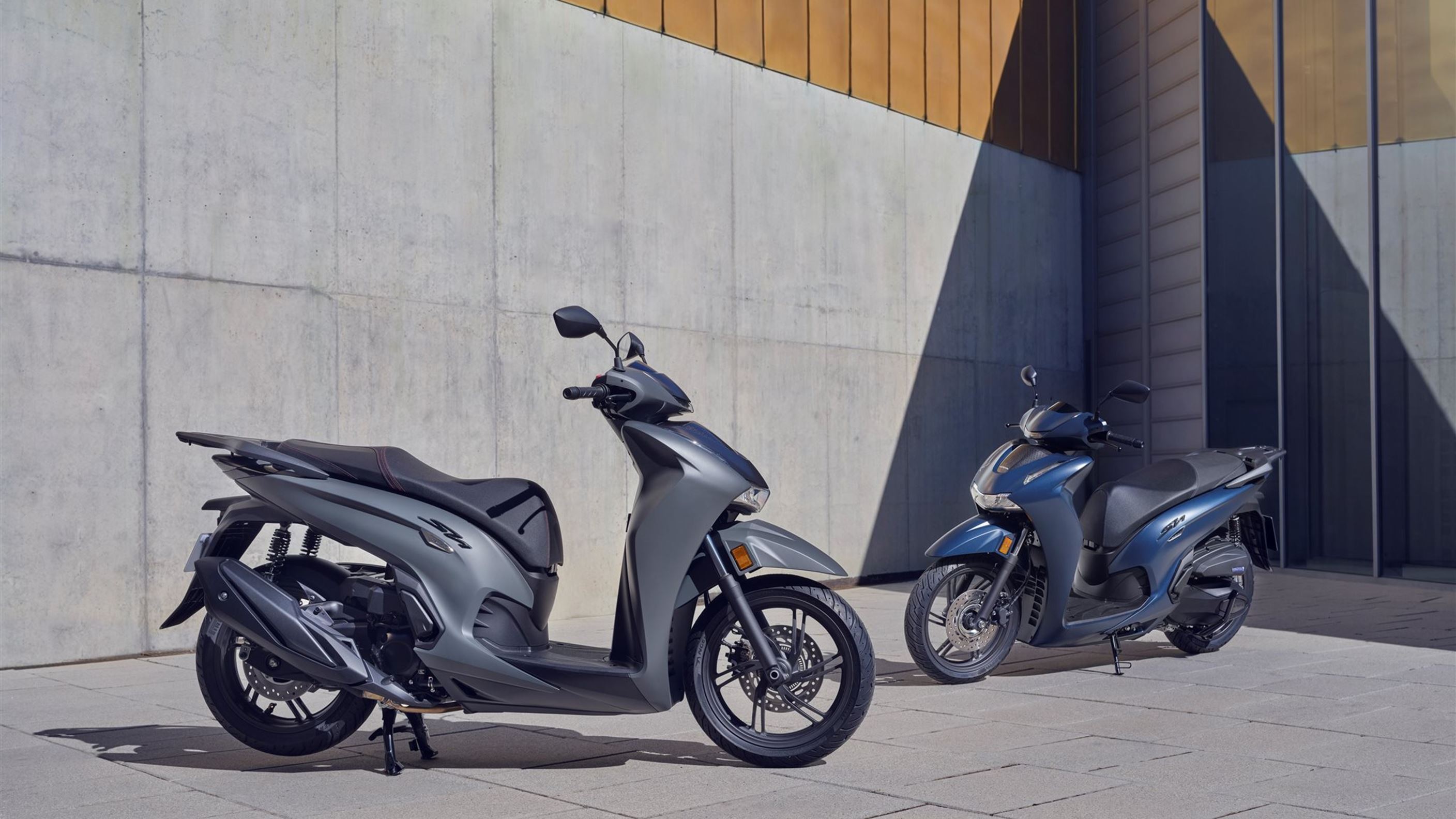 Honda SH350i 2025: Update for THE Commuter Scooter Honda SH350i 2025: Update for THE Commuter Scooter